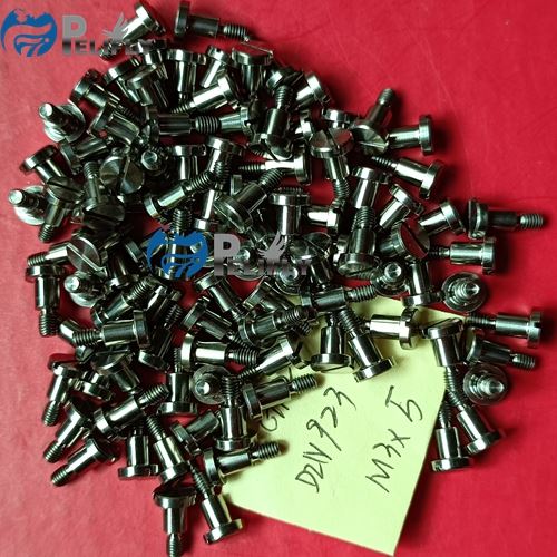 Titanium DIN923 screws